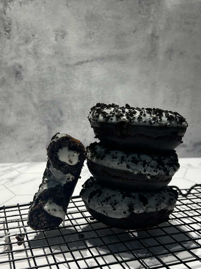DONUTS CHOCOLATE VAINILLA CON GALLETA